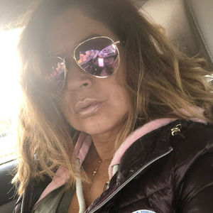 Meet your Posher, Alexandra